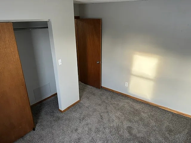 100 S Main St #2B — Photo 5
