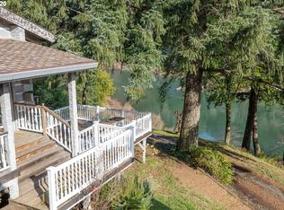 34530 Victor Fry Ln, Agness, OR 97406