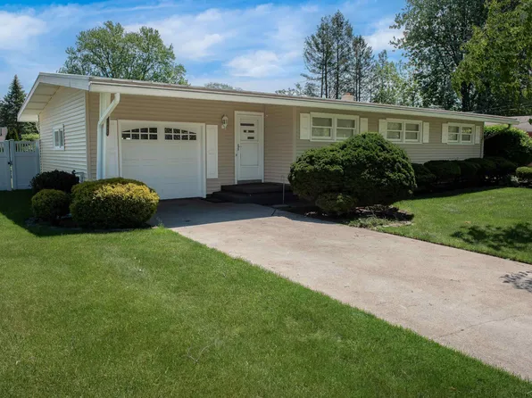 2672 Linda St, Saginaw, MI 48603