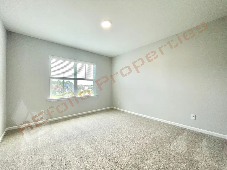 1605 Immagene Way — Photo 24