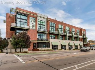211 E Nine Mile Rd UNIT 313, Ferndale, MI 48220