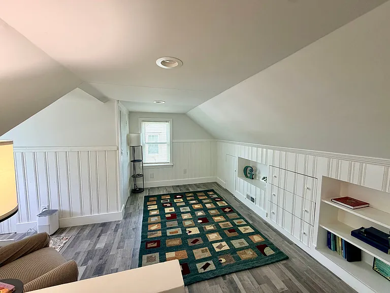 2413 Irisdale Ave — Photo 10