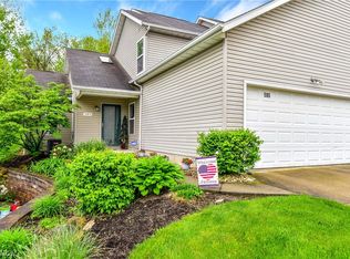 585 Hilltop Ter, Tallmadge, OH
