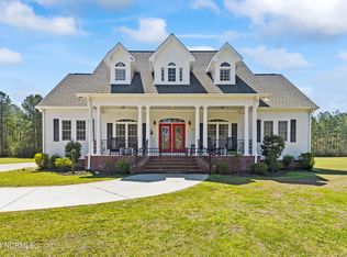 635 Richlands Loop Rd, Richlands, NC 28574