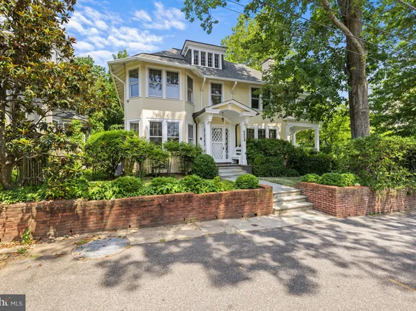 3301 Highland Pl NW, Washington, DC 20008