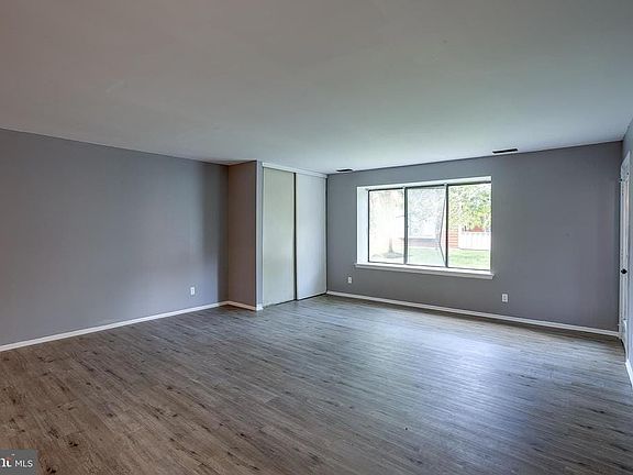 5th image of 2118A Greenwood Ct #A