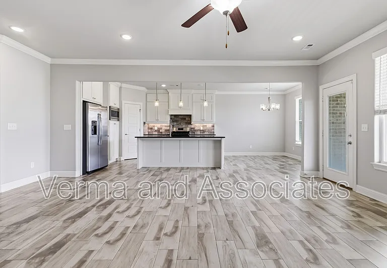 931 E Skyline Loop — Photo 30
