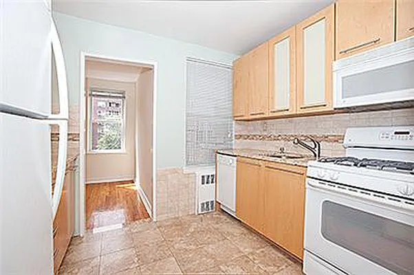 Sold by Argo Residential | media 27