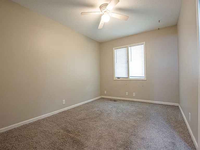 11808 William St — Photo 16