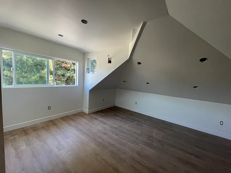 2325 McKinley Ave — Photo 20