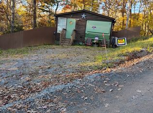 95 7th St, Ellijay, GA 30540