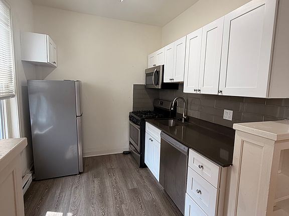 2nd image of 832 N 24th St APT 3F