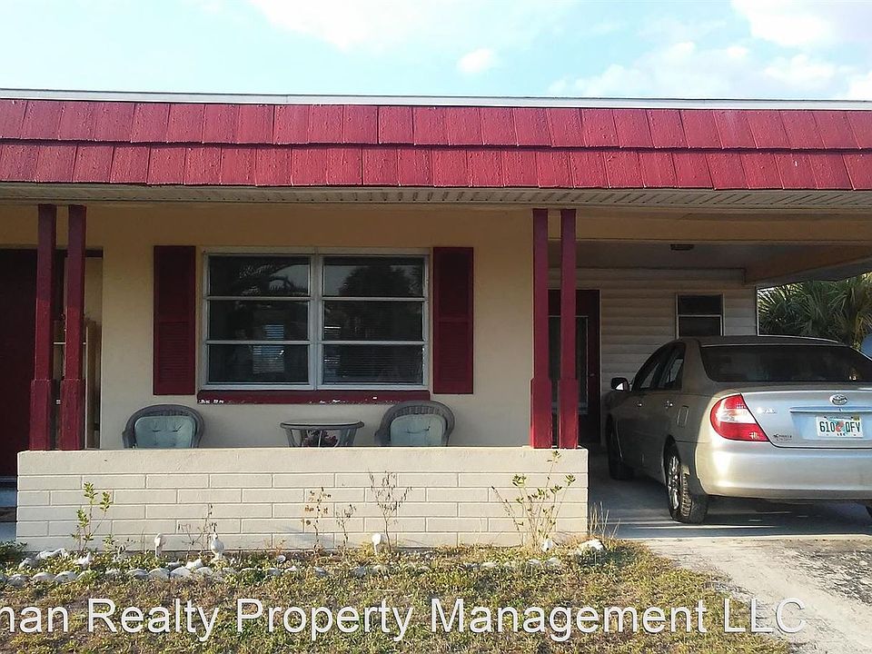 1st image of 1045 NE Pine Island Ln