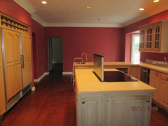 4th image of 8943 Bay Cove Ct