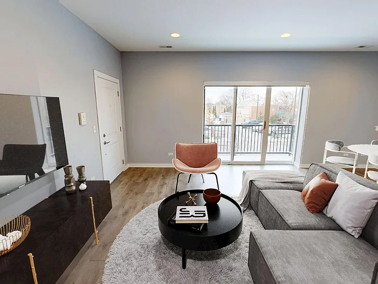 3638-44 N Harlem Ave — Photo 6