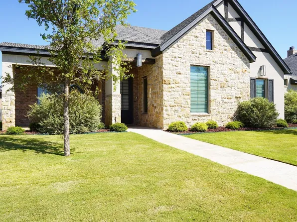 502 N 11th St, Wolfforth, TX 79382