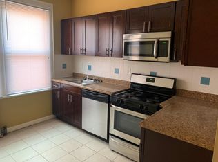 383 Leslie St, Newark, NJ 07112