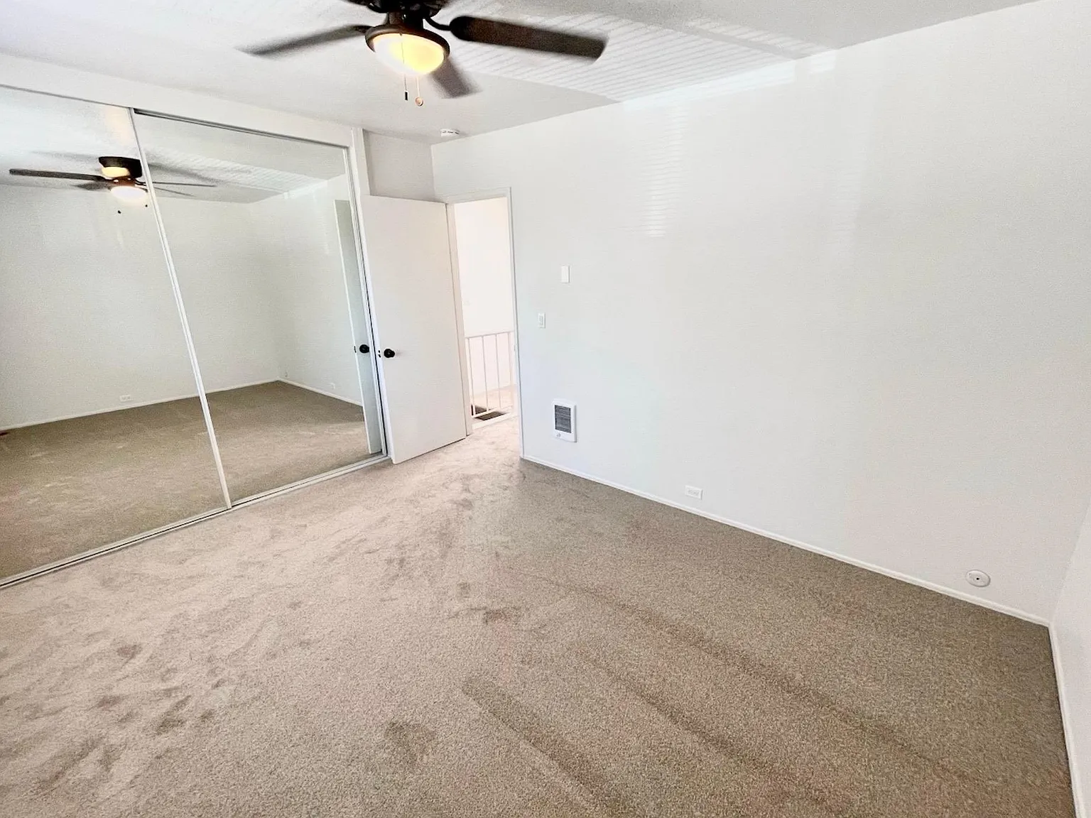 1746 Oliver Ave — Photo 4