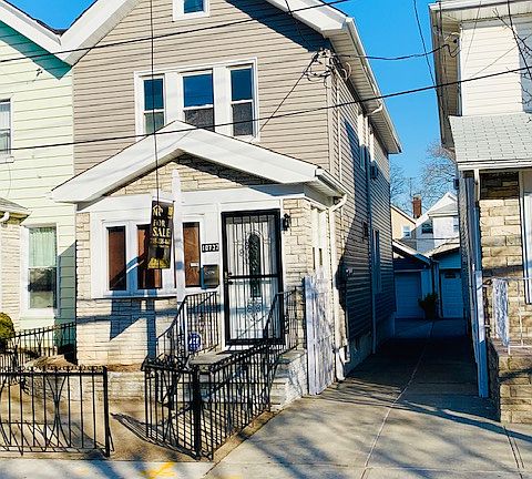 2nd image of 107-37 105th St
