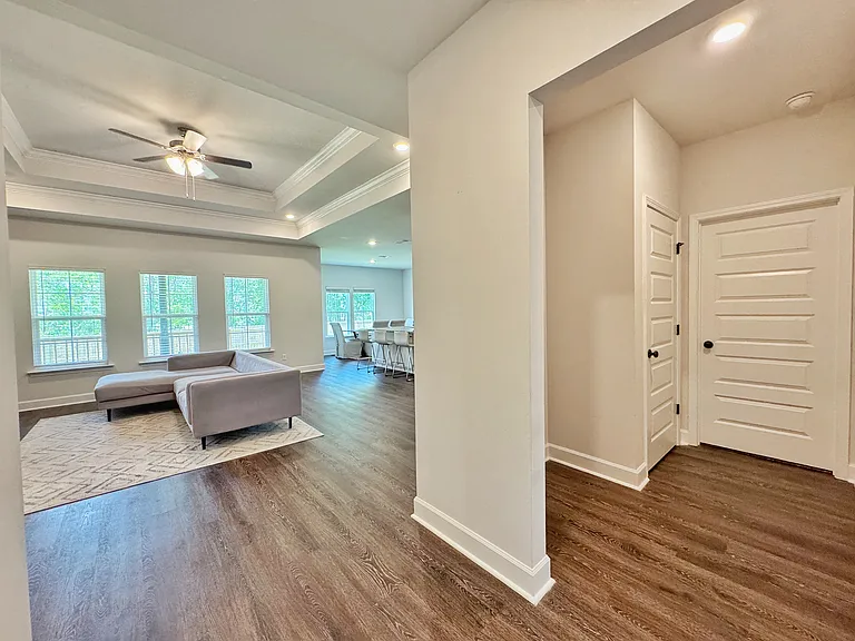 3017 Dowington Dr — Photo 14