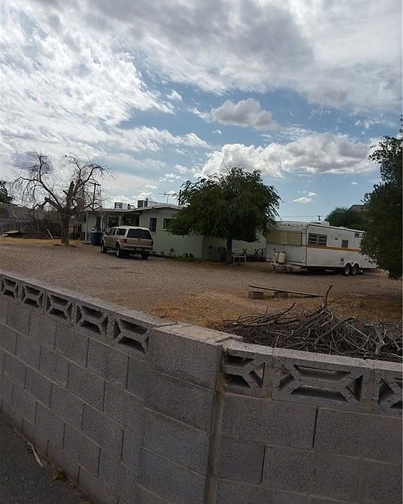 1st image of 5935 W Oakey Blvd