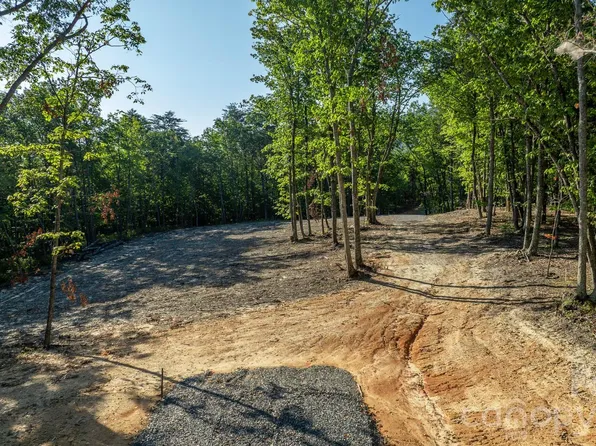 1390 Hanging Rock Rd, Danbury, NC 27016