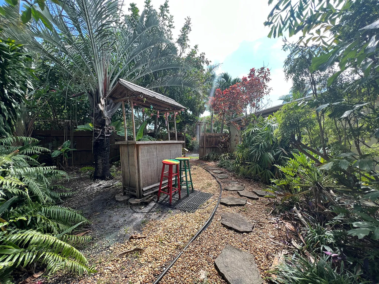 3 bed, 1750 sqft, $6,000 — Photo 2