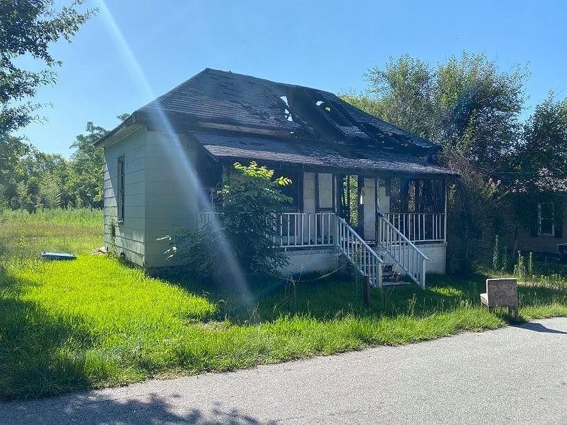 1st image of 1908 10th Ave