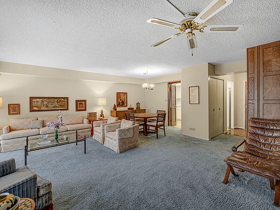 5th image of 3504 Lakeview Dr APT 105