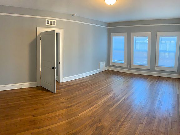 3rd image of 1818 Highland Ave
