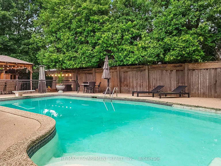 615 Vanessa Cres — Photo 49