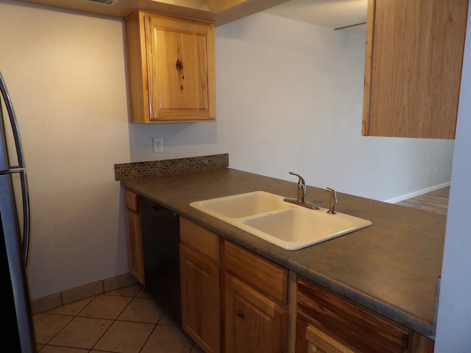 2 bed, 939 sqft, $1,295 — Photo 3