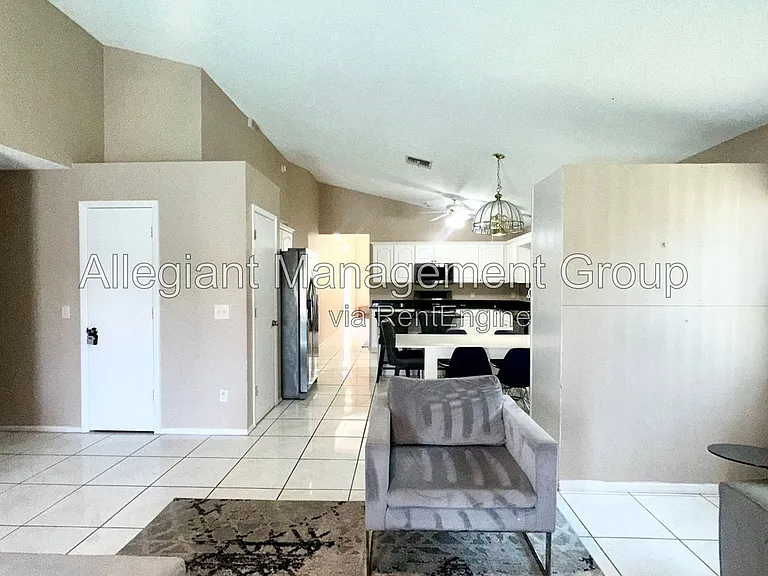 223 Lake Davenport Estates Dr — Photo 5
