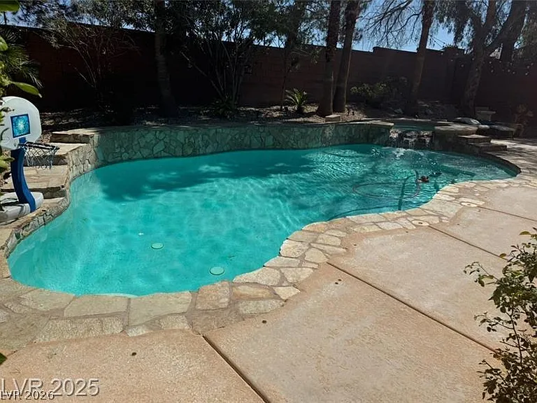2282 Tedesca Dr — Photo 2