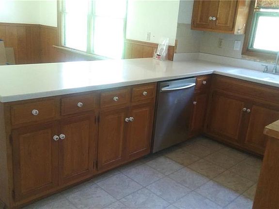 4th image of 9202 E 51st St
