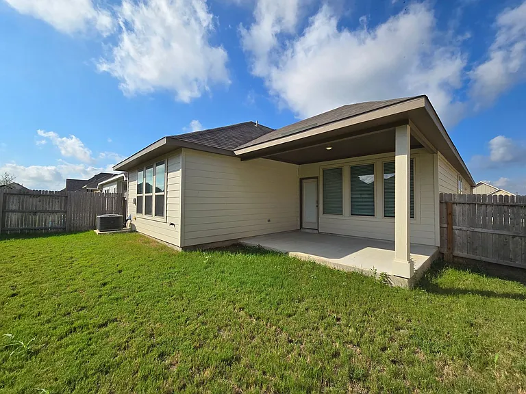 1324 Spring Row St — Photo 27