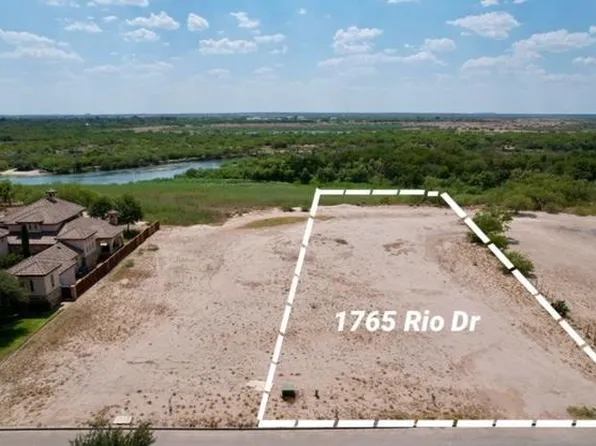 1765 Rio Dr, Eagle Pass, TX 78852