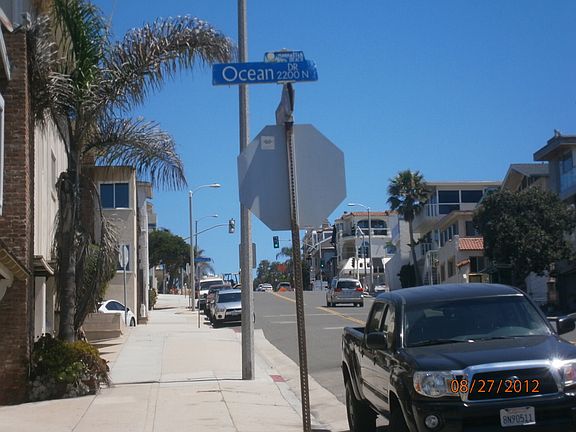 3rd image of 113 Marine Ave