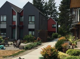 382 Root Path NW, Bainbridge Island, WA 98110