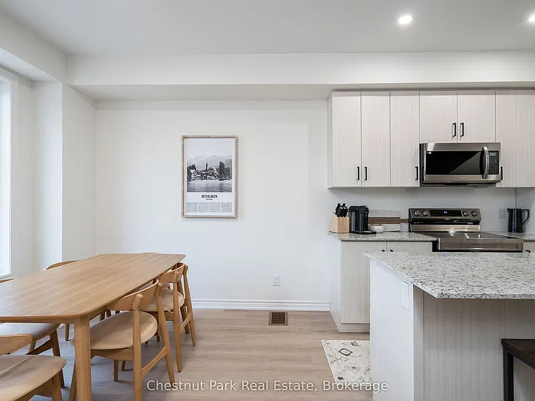 35 Dawson Dr #3 — Photo 8