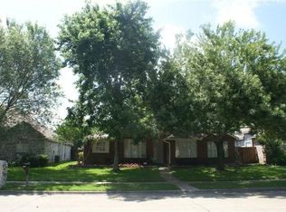 2509 Covington Dr, Garland, TX 75040