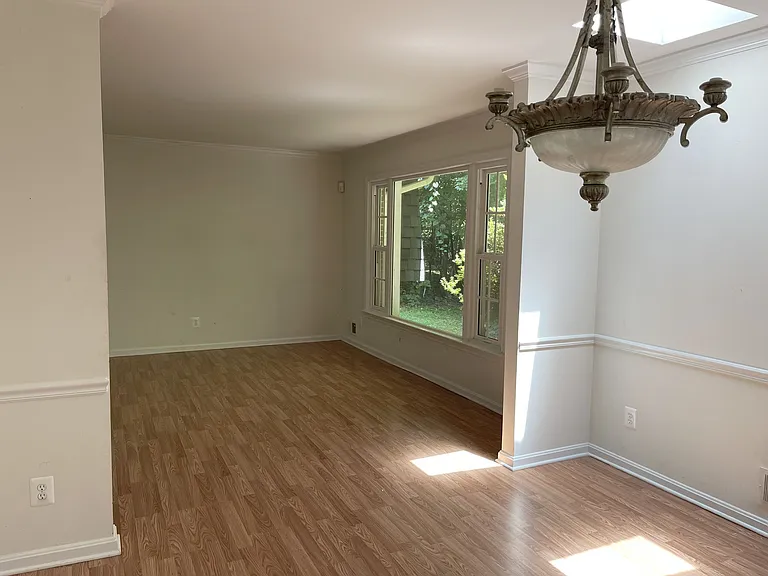 11822 Triple Crown Rd — Photo 25