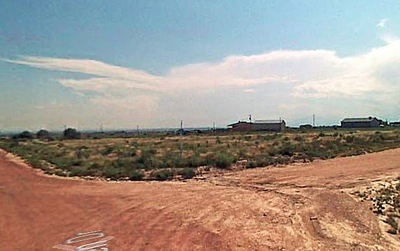 3rd image of 1654 N Amache Dr
