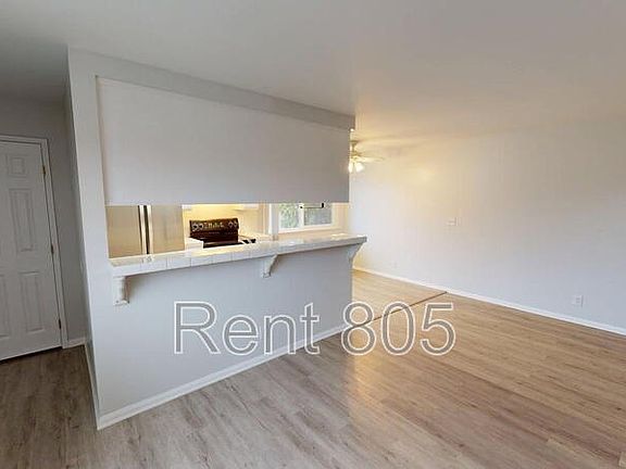 3rd image of 668 Avenida Del Platino
