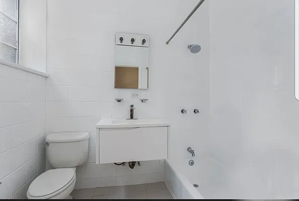 Rented by Compass | media 18