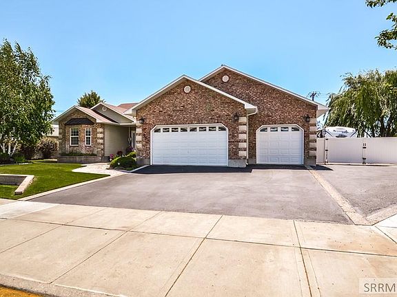 3rd image of 255 Pevero Dr