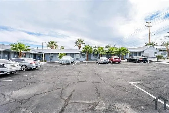 Studio, 285 sqft, $900 — Photo 4