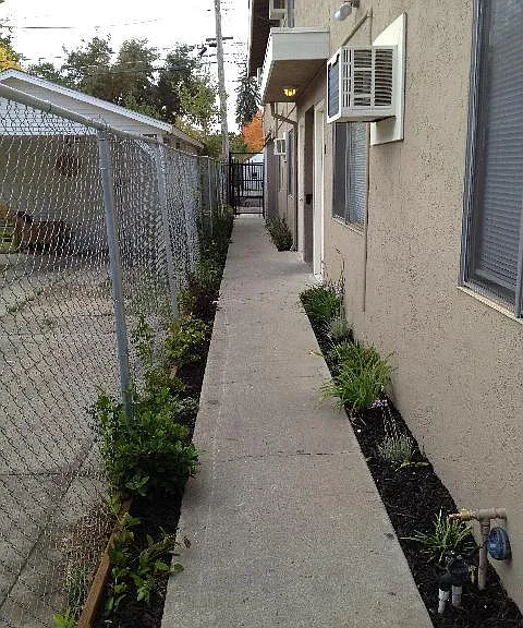 2299 Grove Ave — Photo 1