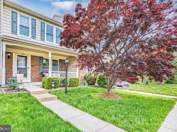 5221 Dunstable Ln, Alexandria, VA 22315