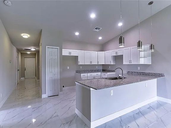 3rd image of 4623 Leonard Blvd S